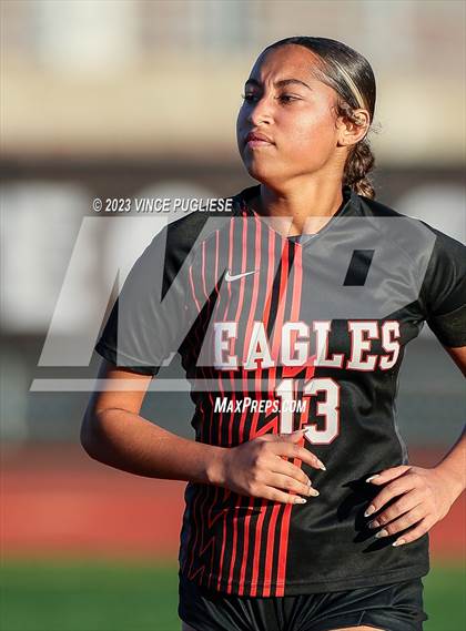 Thumbnail 3 in West Valley vs. East Valley (WIAA 2A Playoffs) photogallery.