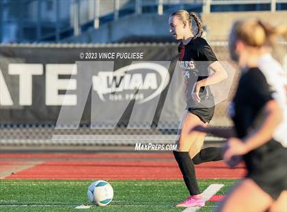 Thumbnail 1 in West Valley vs. East Valley (WIAA 2A Playoffs) photogallery.