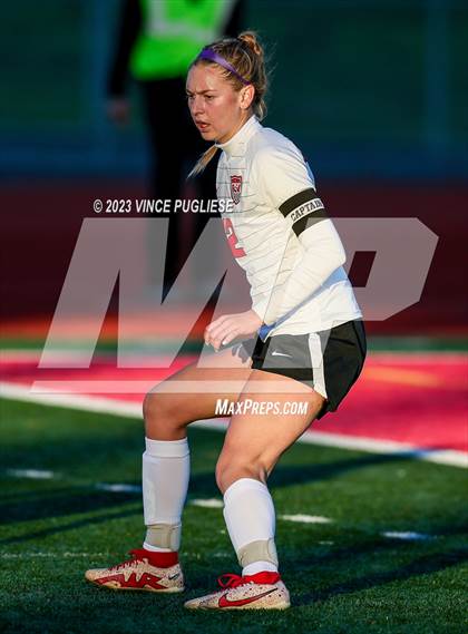 Thumbnail 3 in West Valley vs. East Valley (WIAA 2A Playoffs) photogallery.