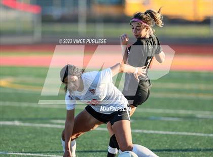 Thumbnail 2 in West Valley vs. East Valley (WIAA 2A Playoffs) photogallery.