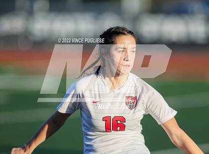 Thumbnail 1 in West Valley vs. East Valley (WIAA 2A Playoffs) photogallery.