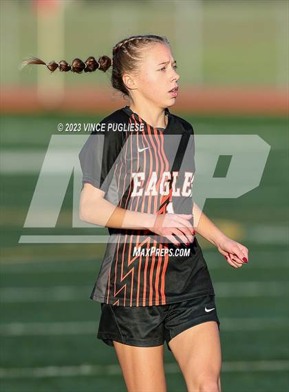 Thumbnail 1 in West Valley vs. East Valley (WIAA 2A Playoffs) photogallery.