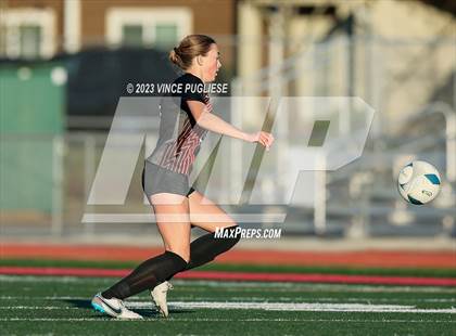 Thumbnail 1 in West Valley vs. East Valley (WIAA 2A Playoffs) photogallery.