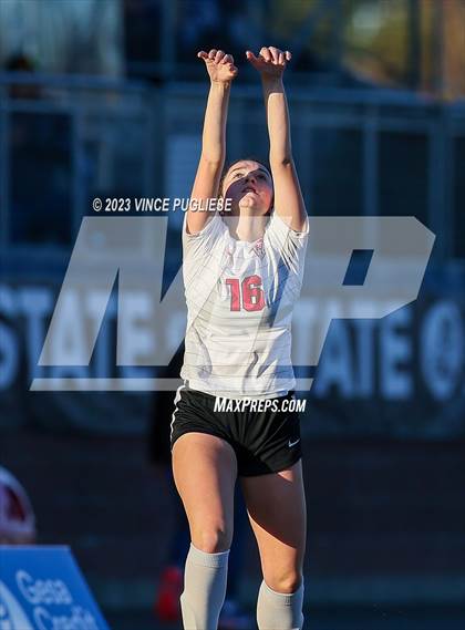 Thumbnail 1 in West Valley vs. East Valley (WIAA 2A Playoffs) photogallery.
