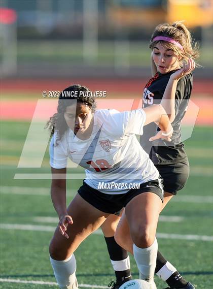 Thumbnail 1 in West Valley vs. East Valley (WIAA 2A Playoffs) photogallery.