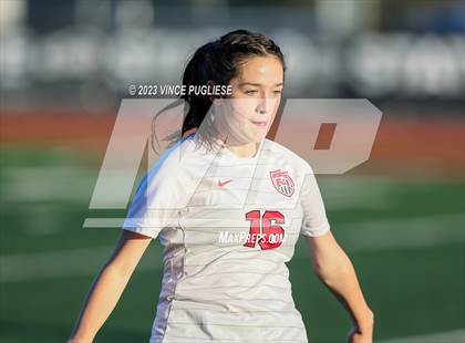 Thumbnail 3 in West Valley vs. East Valley (WIAA 2A Playoffs) photogallery.
