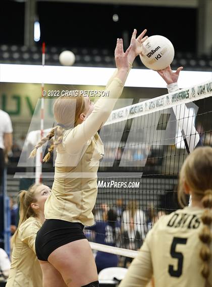 Thumbnail 3 in Copper Hills vs. Davis (UHSAA 6A Consolation Semifinal) photogallery.