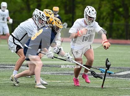 Thumbnail 2 in Simsbury @ Xavier photogallery.