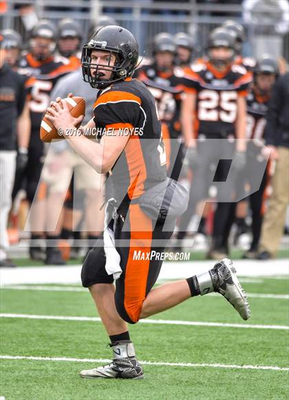 Thumbnail 1 in John F. Kennedy Catholic vs. Minster (OHSAA Division VII Final)  photogallery.