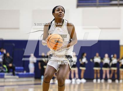 Thumbnail 2 in Sprayberry vs. Osborne (Region 6-6A SemiFinal) photogallery.