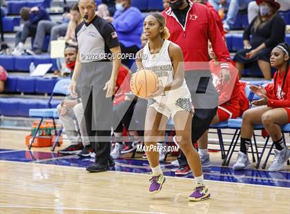 Thumbnail 1 in Sprayberry vs. Osborne (Region 6-6A SemiFinal) photogallery.