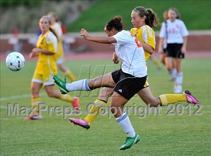 Thumbnail 2 in Thomas Jefferson Academy vs Southwest Onslow (NCHSAA 1A Final) photogallery.
