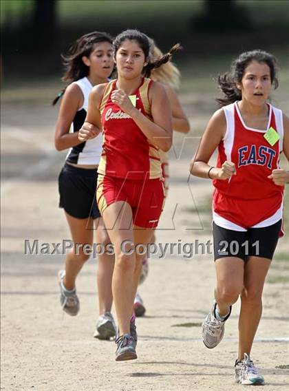 Thumbnail 2 in FR: McDonald's Roughrider Invitational (Frosh Girls Large School) photogallery.