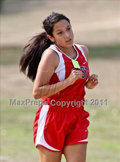 Thumbnail 1 in FR: McDonald's Roughrider Invitational (Frosh Girls Large School) photogallery.