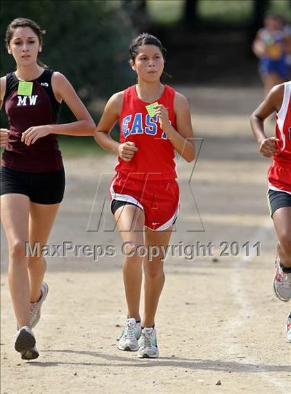 Thumbnail 3 in FR: McDonald's Roughrider Invitational (Frosh Girls Large School) photogallery.