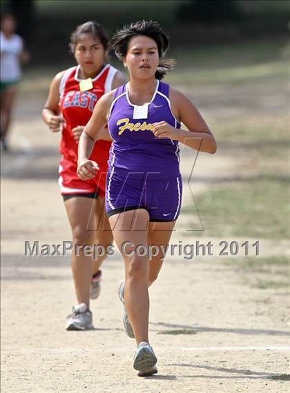 Thumbnail 3 in FR: McDonald's Roughrider Invitational (Frosh Girls Large School) photogallery.