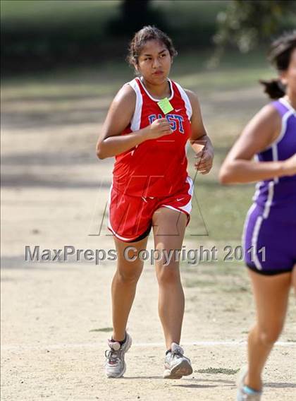 Thumbnail 1 in FR: McDonald's Roughrider Invitational (Frosh Girls Large School) photogallery.