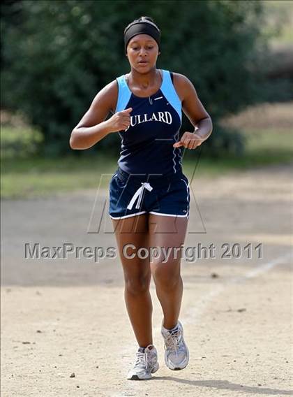Thumbnail 2 in FR: McDonald's Roughrider Invitational (Frosh Girls Large School) photogallery.