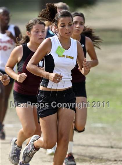 Thumbnail 2 in FR: McDonald's Roughrider Invitational (Frosh Girls Large School) photogallery.