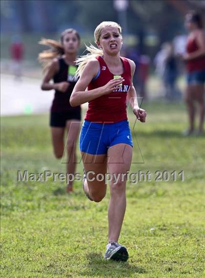 Thumbnail 3 in FR: McDonald's Roughrider Invitational (Frosh Girls Large School) photogallery.