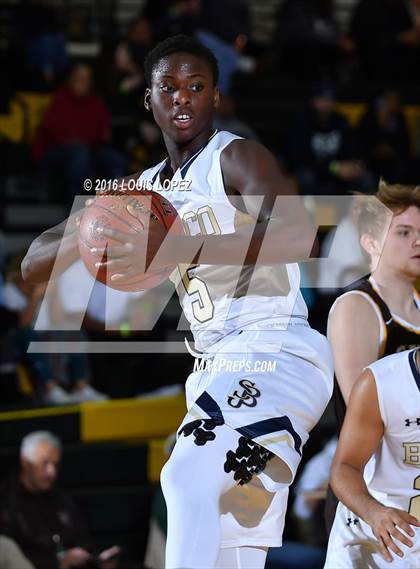 Thumbnail 3 in St. John Bosco vs. Crespi (The Classic at Damien) photogallery.