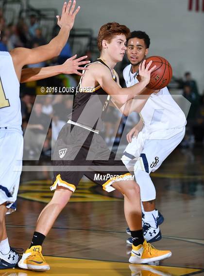Thumbnail 3 in St. John Bosco vs. Crespi (The Classic at Damien) photogallery.