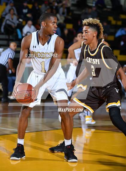 Thumbnail 3 in St. John Bosco vs. Crespi (The Classic at Damien) photogallery.