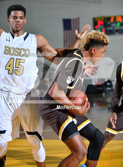 Thumbnail 3 in St. John Bosco vs. Crespi (The Classic at Damien) photogallery.