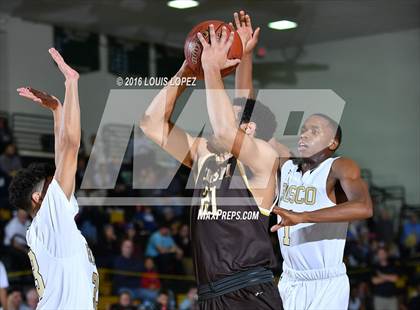 Thumbnail 3 in St. John Bosco vs. Crespi (The Classic at Damien) photogallery.