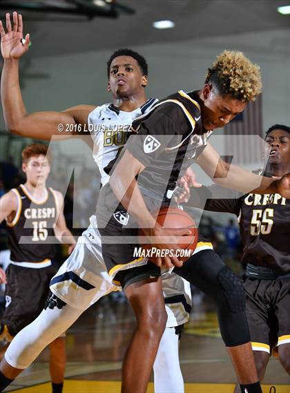 Thumbnail 2 in St. John Bosco vs. Crespi (The Classic at Damien) photogallery.