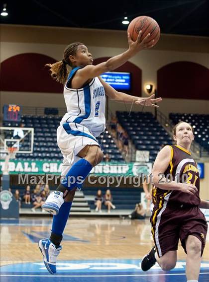 Thumbnail 2 in Bishop's vs La Jolla Country Day (CIF SDS D4 Final) photogallery.
