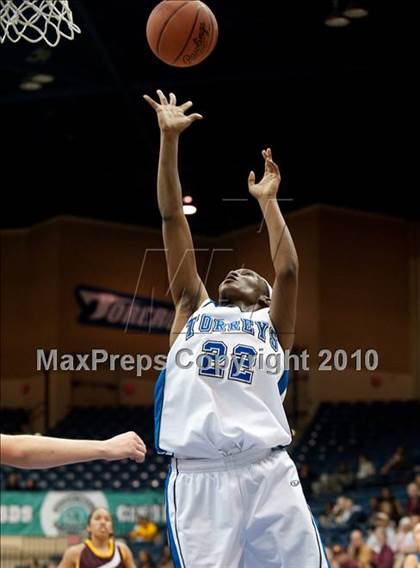 Thumbnail 3 in Bishop's vs La Jolla Country Day (CIF SDS D4 Final) photogallery.