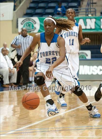 Thumbnail 1 in Bishop's vs La Jolla Country Day (CIF SDS D4 Final) photogallery.