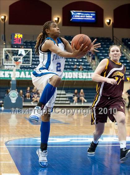 Thumbnail 1 in Bishop's vs La Jolla Country Day (CIF SDS D4 Final) photogallery.