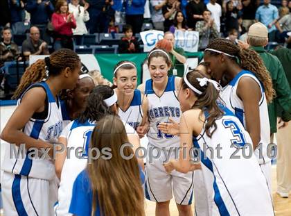 Thumbnail 3 in Bishop's vs La Jolla Country Day (CIF SDS D4 Final) photogallery.