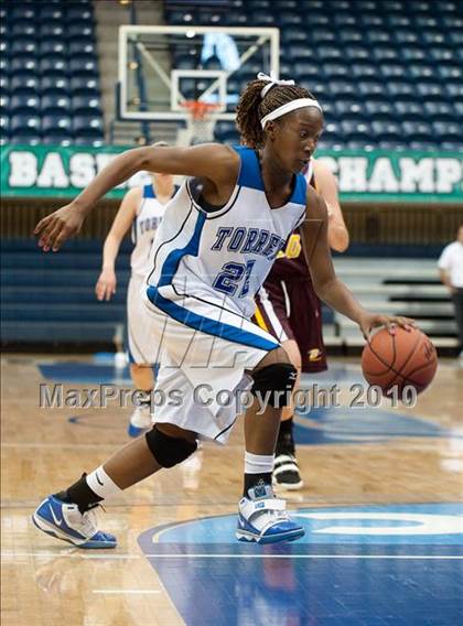 Thumbnail 1 in Bishop's vs La Jolla Country Day (CIF SDS D4 Final) photogallery.