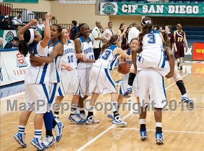 Thumbnail 2 in Bishop's vs La Jolla Country Day (CIF SDS D4 Final) photogallery.