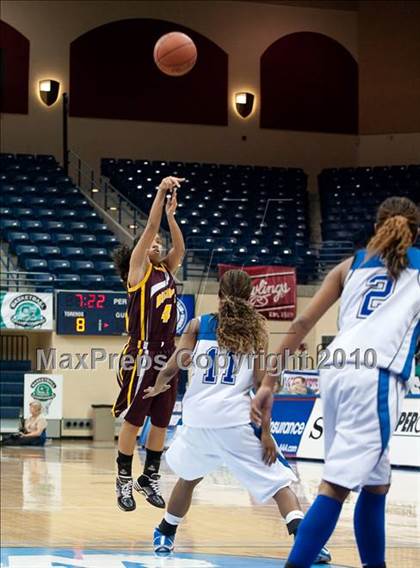 Thumbnail 1 in Bishop's vs La Jolla Country Day (CIF SDS D4 Final) photogallery.