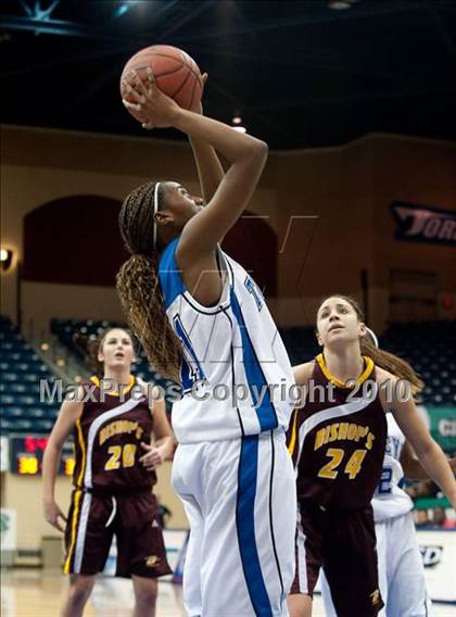 Thumbnail 1 in Bishop's vs La Jolla Country Day (CIF SDS D4 Final) photogallery.