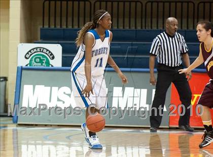 Thumbnail 1 in Bishop's vs La Jolla Country Day (CIF SDS D4 Final) photogallery.