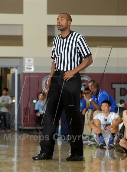 Thumbnail 1 in Capistrano Valley vs. Irvington (MaxPreps Holiday Classic) photogallery.