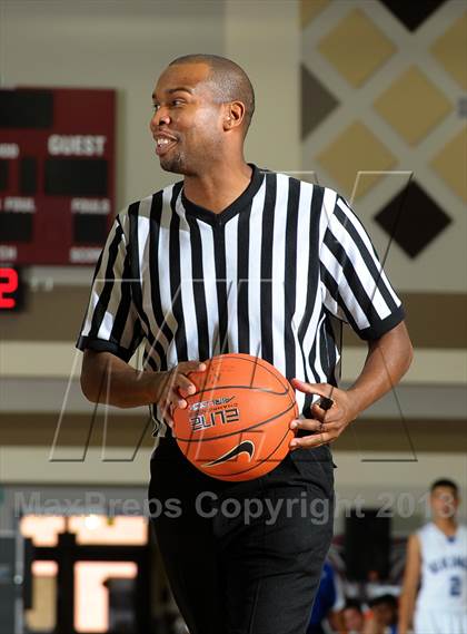 Thumbnail 3 in Capistrano Valley vs. Irvington (MaxPreps Holiday Classic) photogallery.