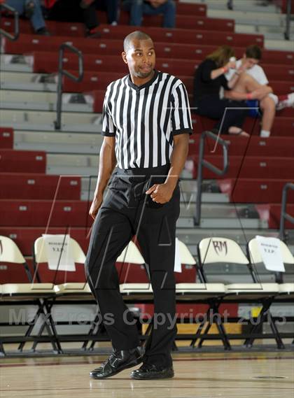Thumbnail 2 in Capistrano Valley vs. Irvington (MaxPreps Holiday Classic) photogallery.