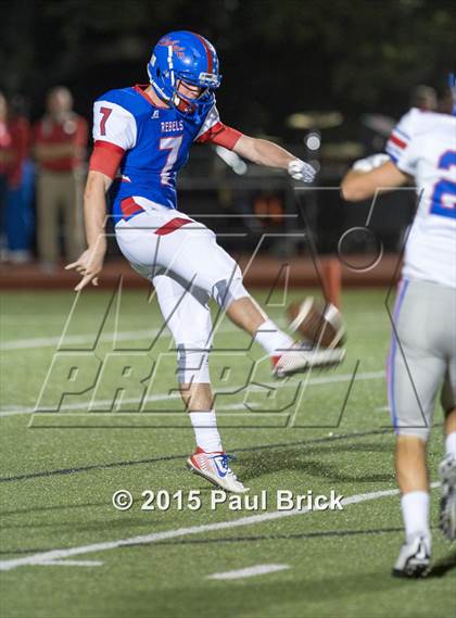 Thumbnail 1 in Westlake vs. Hays photogallery.