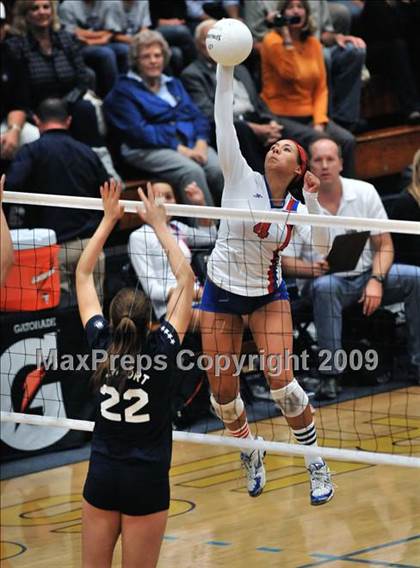 Thumbnail 1 in Los Alamitos vs. Newport Harbor (CIF SS D1 AA Final) photogallery.