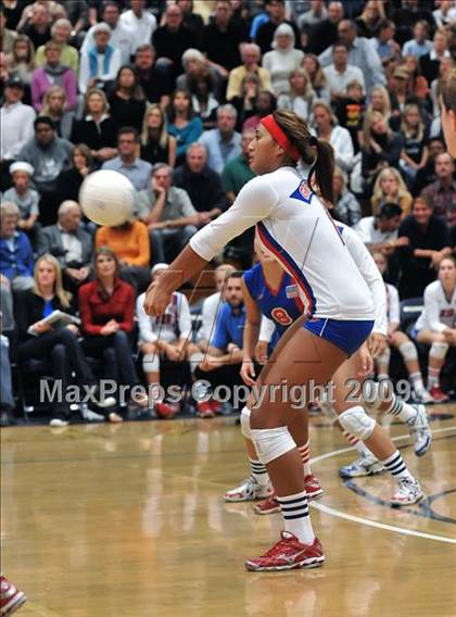 Thumbnail 3 in Los Alamitos vs. Newport Harbor (CIF SS D1 AA Final) photogallery.