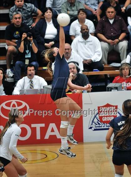 Thumbnail 2 in Los Alamitos vs. Newport Harbor (CIF SS D1 AA Final) photogallery.