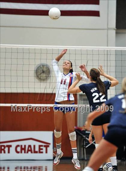 Thumbnail 3 in Los Alamitos vs. Newport Harbor (CIF SS D1 AA Final) photogallery.