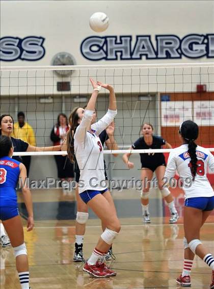 Thumbnail 3 in Los Alamitos vs. Newport Harbor (CIF SS D1 AA Final) photogallery.