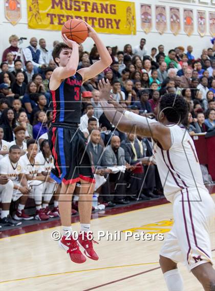 Thumbnail 3 in DeMatha @ Bishop McNamara photogallery.